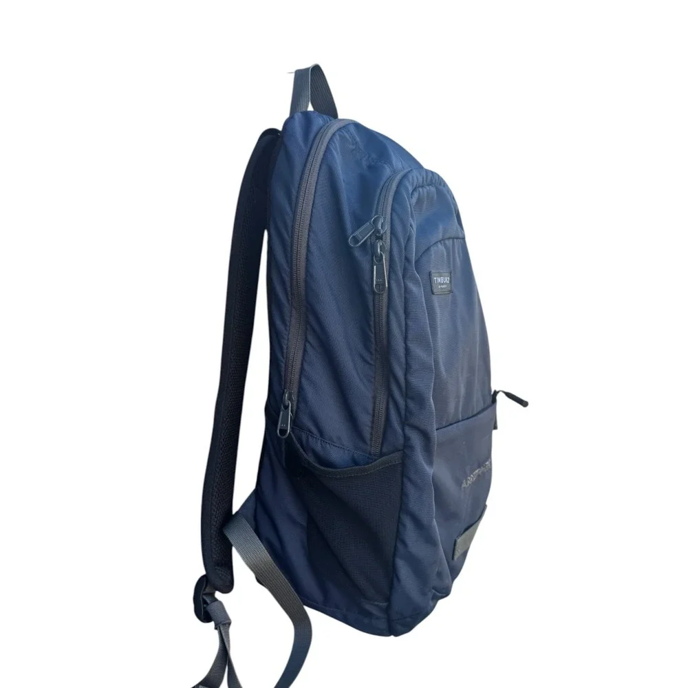 Timbuk2 brand model